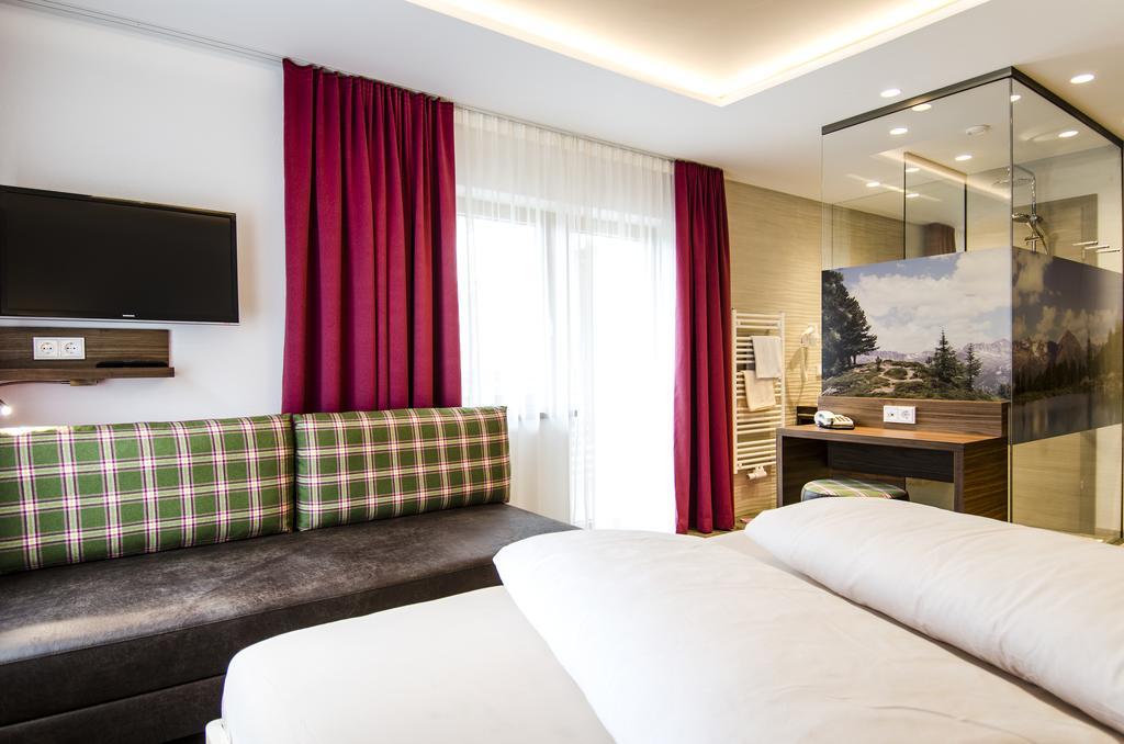 Garni Montana Hotel Kappl  Ngoại thất bức ảnh